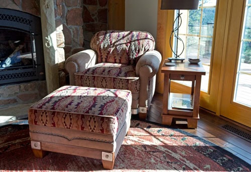 Amish Furniture To Match Your Style with Chair Ottoman and End Table